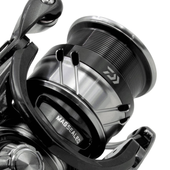 Daiwa Caldia LT 2500D Spinning Reel with Front Drag System-Kiichin - The #1 Place for Japanese Goods in Your Hand!