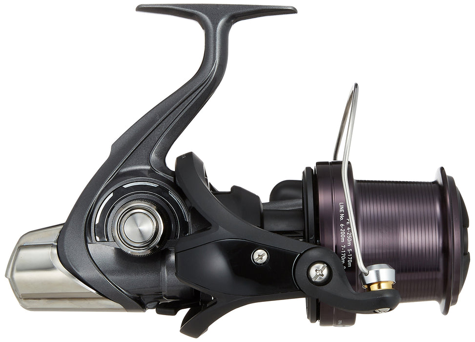 Daiwa Crosscast 4500 Spinning Reel Long Throw 2017 Model-Kiichin - The #1 Place for Japanese Goods in Your Hand!
