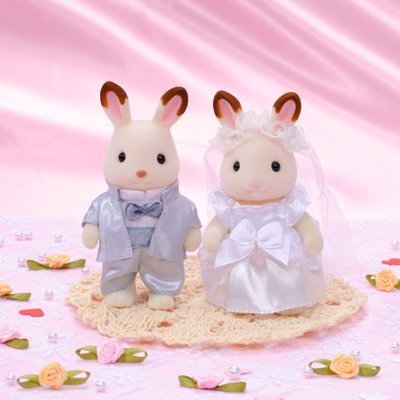Epoch Sylvanian Families Chocolate Rabbit Wedding Pair Set-Kiichin - The #1 Place for Japanese Goods in Your Hand!