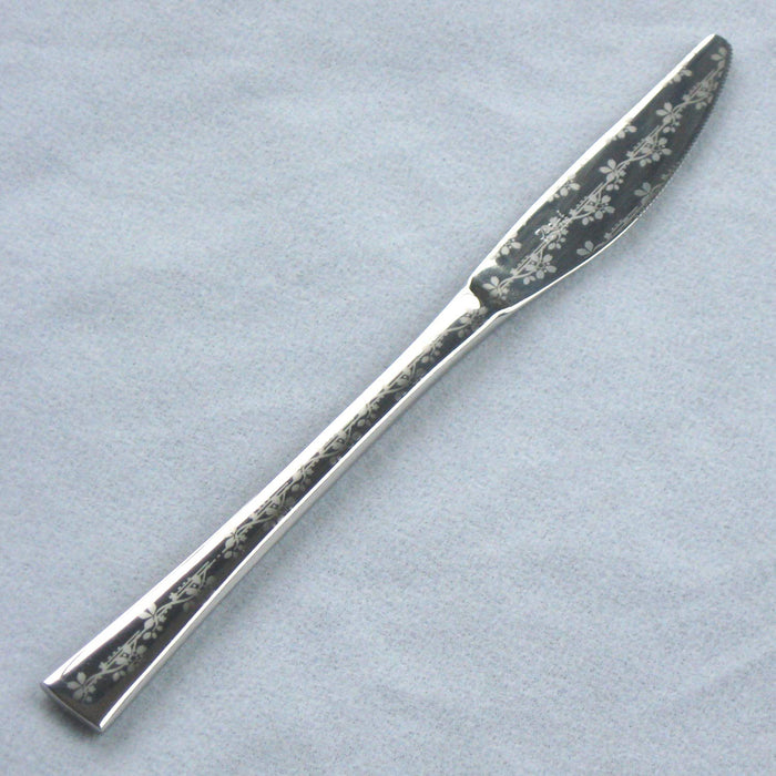 Nagao Iki 21.1Cm Sakura Dinner Knife 18-8 Stainless Steel with Box Japan Made-Kiichin - The #1 Place for Japanese Goods in Your Hand!