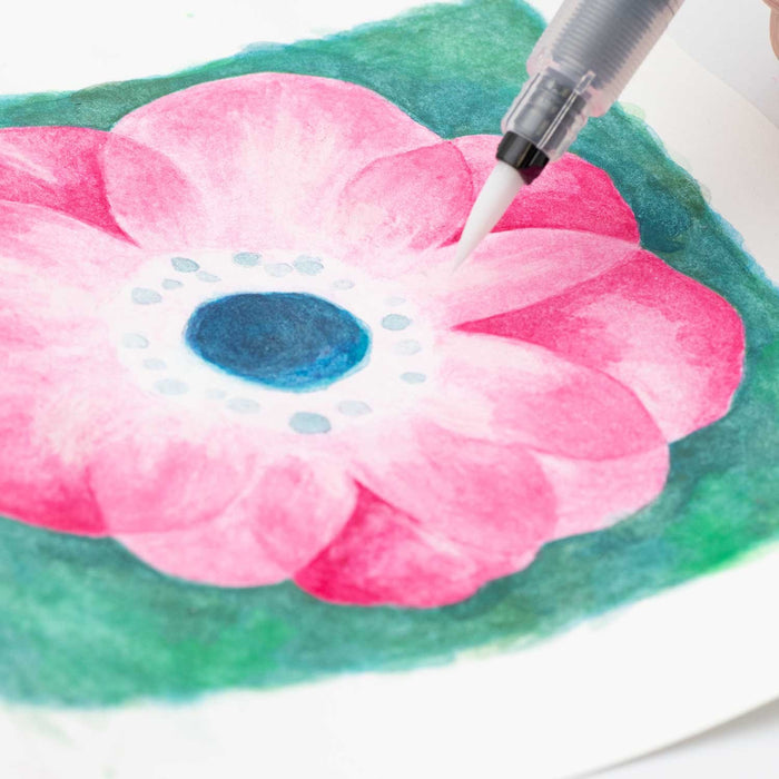 Pentel Medium Flat Water Brush in Light Blue - Pentel Art Supplies-Kiichin - The #1 Place for Japanese Goods in Your Hand!