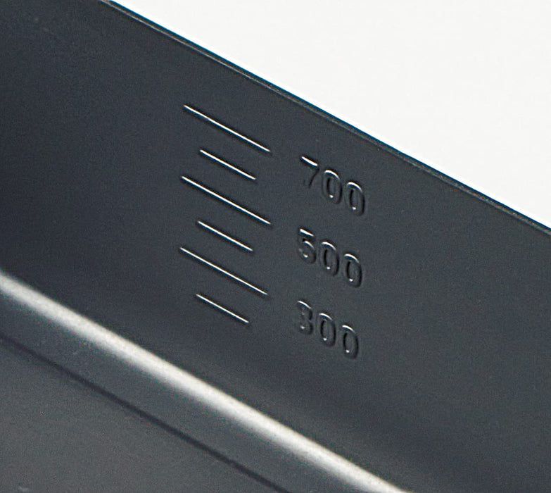 https://cdn.shopify.com/s/files/1/0564/5166/1891/files/Skater-Aluminum-Messtin-Mess-Box-Outdoor-Mess-Box-With-Measuring-Scale-850Ml-Disney-Winnie-The-Pooh-Aftm8NA-4973307546785-3.jpg?v=1753676192