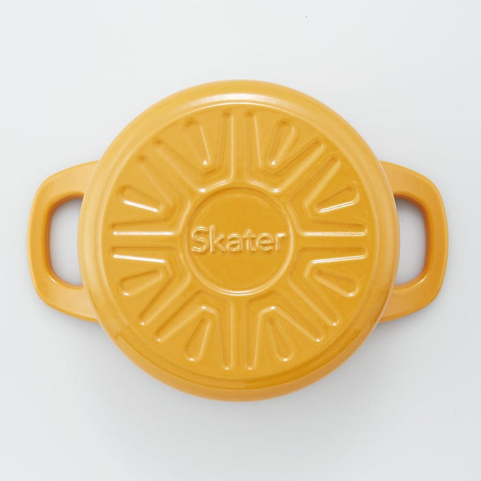https://cdn.shopify.com/s/files/1/0564/5166/1891/files/Skater-Ih-Compatible-Cocotte-Pot-Double-Handled-Pot-Oven-Cooking-Iron-Enameled-Pumpkin-Yellow-20Cm-Inct20NA-4973307623455-3.jpg?v=1753676433