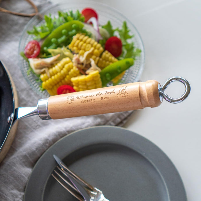 https://cdn.shopify.com/s/files/1/0564/5166/1891/files/Skater-Iron-Embossed-Frying-Pan-24Cm-Ih-Gas-Fire-Compatible-Disney-Winnie-The-Pooh-Made-In-Japan-Irfp20A-4973307566660-4.jpg?v=1753676400