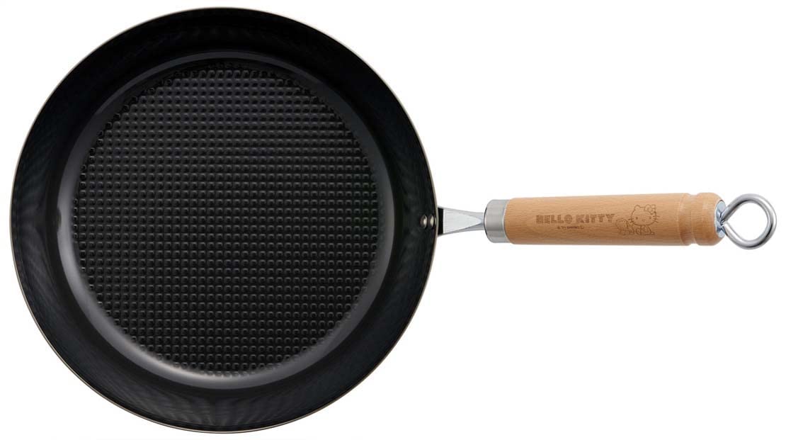 https://cdn.shopify.com/s/files/1/0564/5166/1891/files/Skater-Iron-Embossed-Frying-Pan-24Cm-Ih-Gas-Fire-Compatible-Hello-Kitty-Sanrio-Made-In-Japan-Irfp24A-4973307566554-2.jpg?v=1753676406