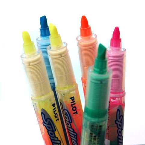 Pilot Spotlighter Vw Dual Yellow and Orange Highlighters SVW15SLYO-Kiichin - The #1 Place for Japanese Goods in Your Hand!