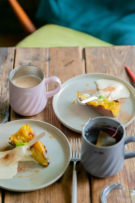 Thermos Vacuum Insulated Mug Dishwasher Safe Keeps Hot and Cold