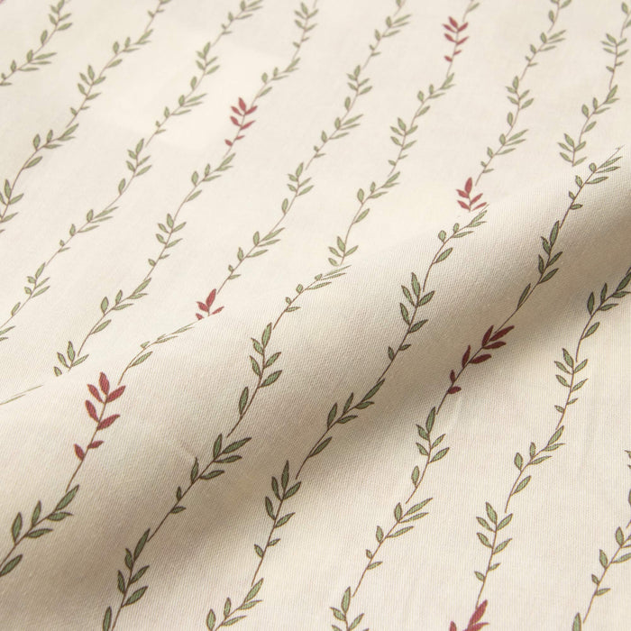 Nishikawa Morris Gallery Strawberry Thief Pillow Cover - 63X43Cm, 100% Cotton, Made In Japan, Red-Kiichin - The #1 Place for Japanese Goods in Your Hand!